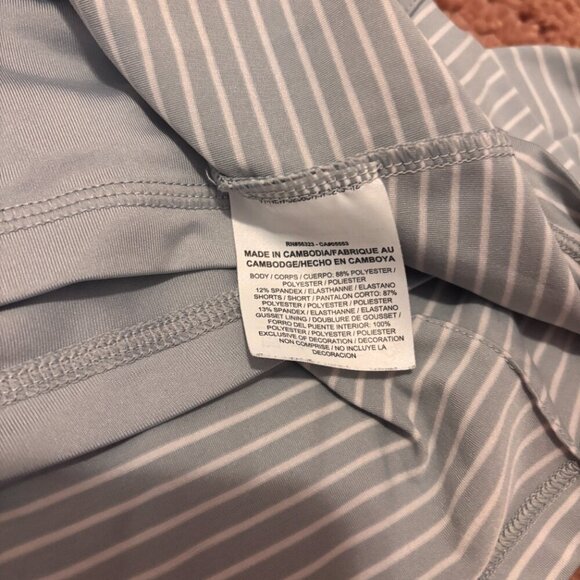 Nike Golf Womens Dri-Fit UV Victory Printed Gray/White Stripe Skort Ruffle Sz L - Picture 5 of 7